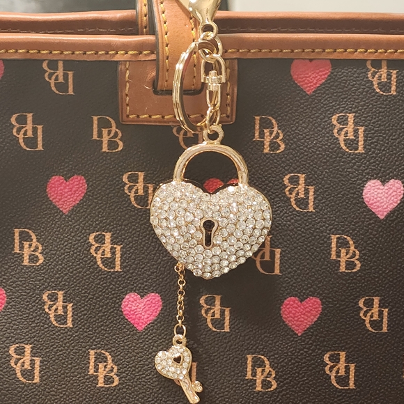 Heart Lock And Key Rhinestone Bag Charm/Key Chain - Picture 1 of 2